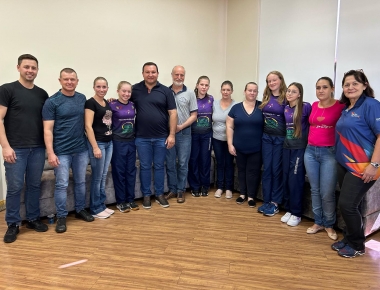 Atletas e técnica são contempladas com bolsas do Geração Olímpica